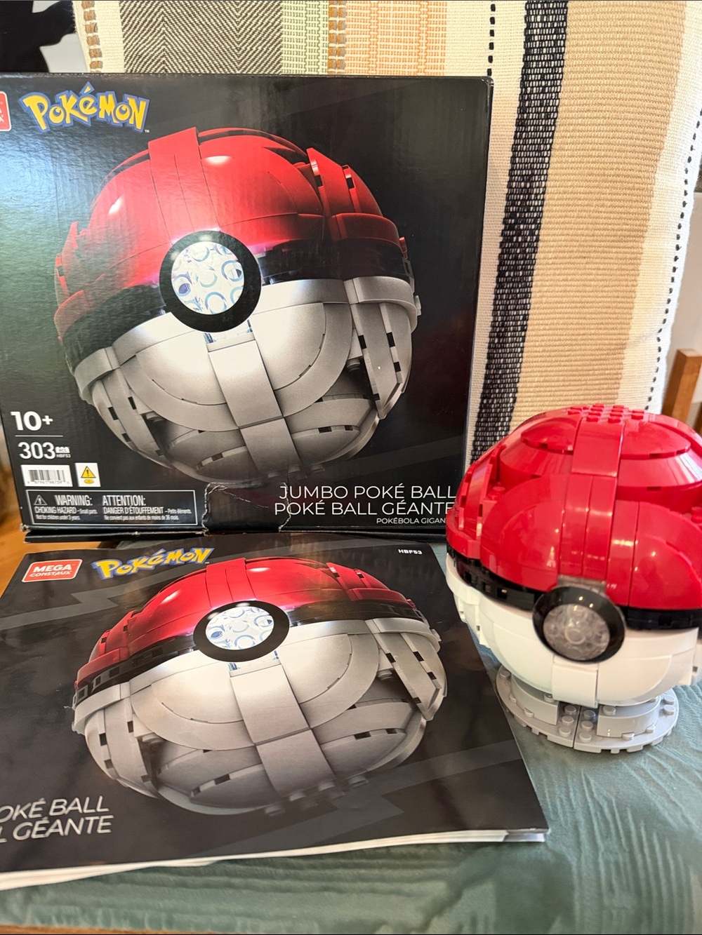 Mega Pokémon Jumbo Poké Ball Building Set - Red & White